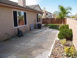 Attractive One-Story 2500 Sqft, 2 Blocks From Elementary School in Murrieta, CA (Photo 11 of 12)