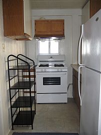 Exciting 2 Bedroom Home in Visitacion Valley Area in San Francisco, CA (Photo 4 of 11)