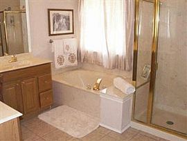 Beautiful 3 Bedroom Home in Indian Oaks  in Lewisville, TX (Photo 6 of 9)