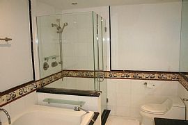 Beautifully Styled 1 Bedroom Condo on 332 South Oxford Avenue in Los Angeles, CA (Photo 6 of 6)