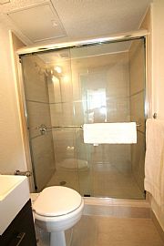 Your New 1 Bedroom Condo Home on 838 North Doheny Drive in West Hollywood, CA (Photo 6 of 6)