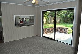 Nice 3 Bedroom Ranch Style Home - Close to Everything in Atlanta, GA (Photo 3 of 4)