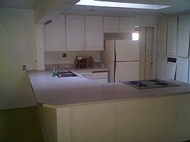 Large 3 Bedroom - Approx. 2300 Sq. Ft. Rambler Home on Dead-End  in Everett, WA (Photo 5 of 10)