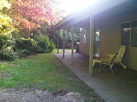 Large 3 Bedroom - Approx. 2300 Sq. Ft. Rambler Home on Dead-End  in Everett, WA (Photo 8 of 10)