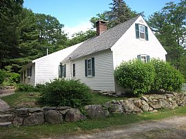 $1300 / 2br - 1,400 Sq.Ft. Home, 1 Bay Garage (hillsboro) in Hillsborough, NH (Photo 7 of 12)