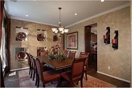 Lovely Single Family Home For Lease in Houston, TX (Photo 2 of 11)