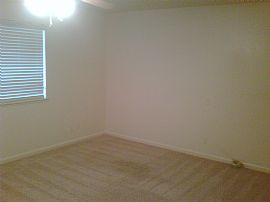 Very Nice 3 Bedroom Home with 2 Car Garage in Henderson, NV (Photo 10 of 12)