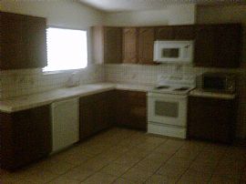 Very Nice 3 Bedroom Home with 2 Car Garage in Henderson, NV (Photo 5 of 12)