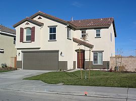 Bright, Like New 3 Bedroom Home - Built in 2005  in Lancaster, CA