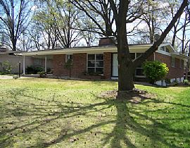 Spotless 3 Bedroom Home in Sunset Hills - AAA Lindbergh Schools in Sunset Hills, MO