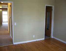 Spotless 3 Bedroom Home in Sunset Hills - AAA Lindbergh Schools in Sunset Hills, MO (Photo 7 of 10)