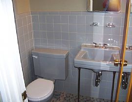 Spotless 3 Bedroom Home in Sunset Hills - AAA Lindbergh Schools in Sunset Hills, MO (Photo 8 of 10)