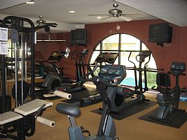 Comfy 1 Bedroom Condo with Den in Marina District - Lease/option in San Diego, CA (Photo 10 of 10)