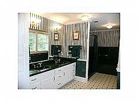 Charming 3 Bedroom Single Family Home with Garage and Workshop  in Italy, TX (Photo 1 of 4)