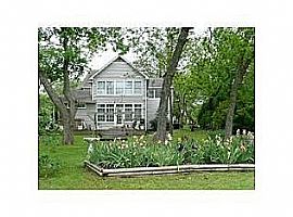 Charming 3 Bedroom Single Family Home with Garage and Workshop  in Italy, TX (Photo 2 of 4)