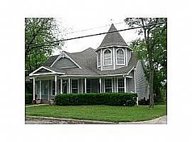 Charming 3 Bedroom Single Family Home with Garage and Workshop  in Italy, TX