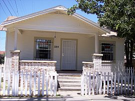 Accommodating 2 Bedroom Home - A Must See! in Stockton, CA (Photo 3 of 3)