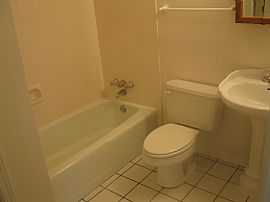 Sensational 3 Bedroom Home with Big Fenced-In Backyard in Kenner, LA (Photo 7 of 12)