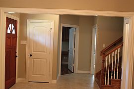 Beautiful 3 Bedroom Home with 2 Car Garage in Bellville, TX (Photo 2 of 11)
