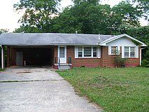 Quaint, Clean 3 Bedroom Home with New Paint - All Credit in Forest Park, GA