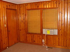 Quaint, Clean 3 Bedroom Home with New Paint - All Credit in Forest Park, GA (Photo 4 of 5)