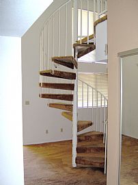 Refreshing 2 Bedroom Condo with Loft in Hidden Shores in Phoenix, AZ (Photo 5 of 12)