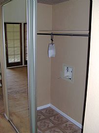 Refreshing 2 Bedroom Condo with Loft in Hidden Shores in Phoenix, AZ (Photo 8 of 12)