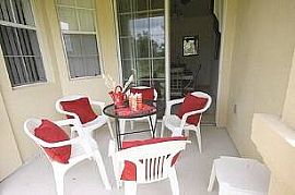 Furnished 1 Bedroom Apartment with Great Amenities in Honolulu, HI (Photo 3 of 4)