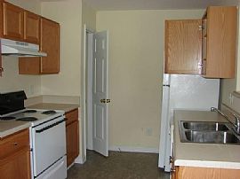 Beautiful 3 Bedroom  Townhouse Near Campbell University in Buies Creek, NC (Photo 2 of 5)