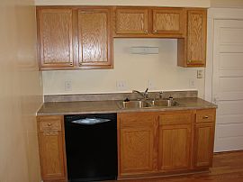 Gracious 3 Bedroom Home With Newly Painted Rooms in Hamilton, OH (Photo 3 of 5)