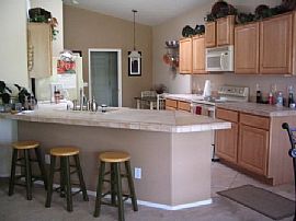 Accommodating 2 Bedroom Home at Raven Golf Course!! in Phoenix, AZ (Photo 4 of 5)