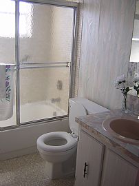 Lovely 2 Bedroom Home at Kings Point in 55+ Community in Delray Beach, FL (Photo 2 of 7)