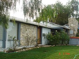Scenic 3 Bedroom Home with View and Detached Guest Unit in Woodland Hills, CA (Photo 1 of 7)