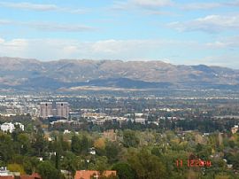 Scenic 3 Bedroom Home with View and Detached Guest Unit in Woodland Hills, CA (Photo 4 of 7)