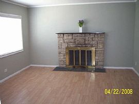 Beautiful 3 Bedroom Home Near Elysian and Griffith Park in Los Angeles, CA (Photo 2 of 3)