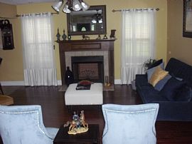 Beautiful, Traditional 4 Bedroom, 2 Story Home with Fireplace in Clarksville, TN (Photo 2 of 3)