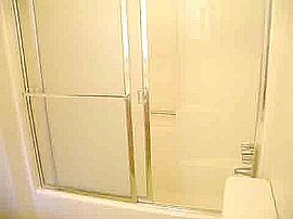 Beautiful 5 Bedroom Home with Bonus Room in Crestline, CA (Photo 2 of 6)