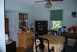 Virave/fantastic 4 Br Single Family Home with Hardwood Floors in Somerville, MA (Photo 5 of 5)