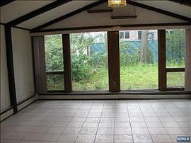 Delightful 3 Bedroom Home with Big Front and Back Yard in Fort Lee, NJ (Photo 7 of 8)