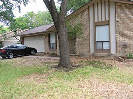 Nice, Large 3 Bedroom Home in Great Location - North Central in Austin, TX