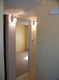 Ideal 2 Bedroom Townhouse with New Kitchen, Paint and Carpet in Tucson, AZ (Photo 6 of 9)