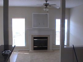 Lovely 3 Bedroom Townhouse with Garage - Home Sweet Home!! in College Park, GA (Photo 4 of 6)