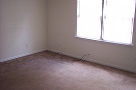 Secure 2 Bedroom Townhouse in Fenced-In Complex  in Clarkston, GA (Photo 1 of 9)