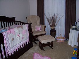 Beautiful 3 Bedroom Townhouse in Prime Location in Newport News, VA (Photo 4 of 9)