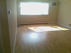 Newly Updated 1 Bedroom Condo - Pay No Security Deposit in Des Plaines, IL (Photo 2 of 6)