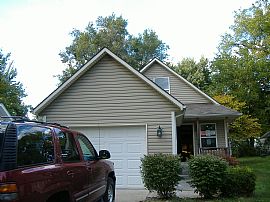 Quaint 3 Bedroom Home in Charming Waldo Area in Kansas City, MO