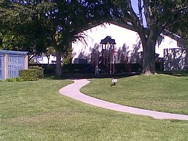 Terrific 3 Bedroom End Unit Townhouse with New Carpet and Paint in Diamond Bar, CA (Photo 9 of 12)