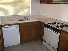 Great 3 Bedroom Home Behind Mall Area in Victorville, CA (Photo 3 of 4)