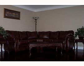 Picture Perfect 4 Bedroom Home with Pool and Lease Option in Largo, FL (Photo 4 of 9)