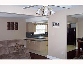 Picture Perfect 4 Bedroom Home with Pool and Lease Option in Largo, FL (Photo 5 of 9)